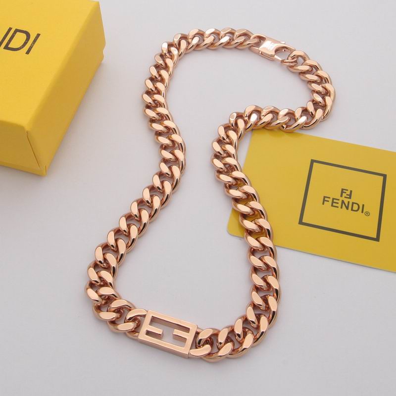 Fendi suits 01lyr4